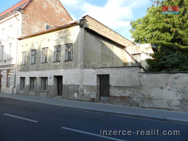Prodej, rodinný dům, 307 m2, Šternberk, ul. Olomoucká