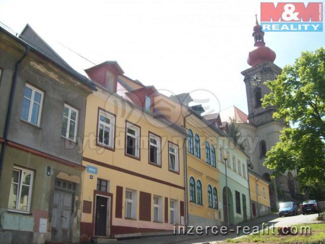 Prodej, rodinný dům, 381 m2, Bečov nad Teplou