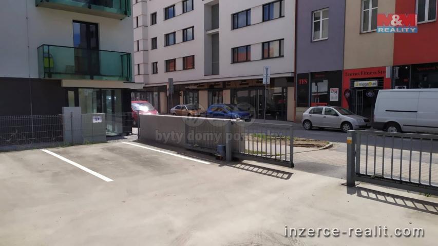 Pronájem, Parkovací stání, Plzeň , ul. Poděbradova