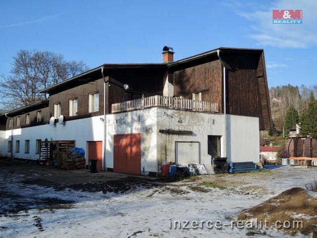 Prodej, garáží 65 m2 s bytem 3+1,210 m², Smržovka,ul. Hlavní