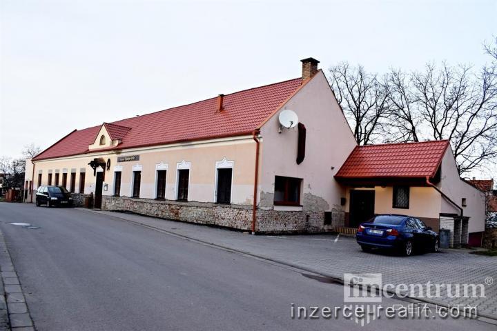 Prodej restaurace 1434 m2, Radějov