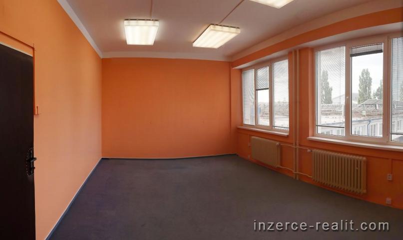 Kanceláře 35 m2 ( po částech ), 1 patro, Praha 10 Hostivař
