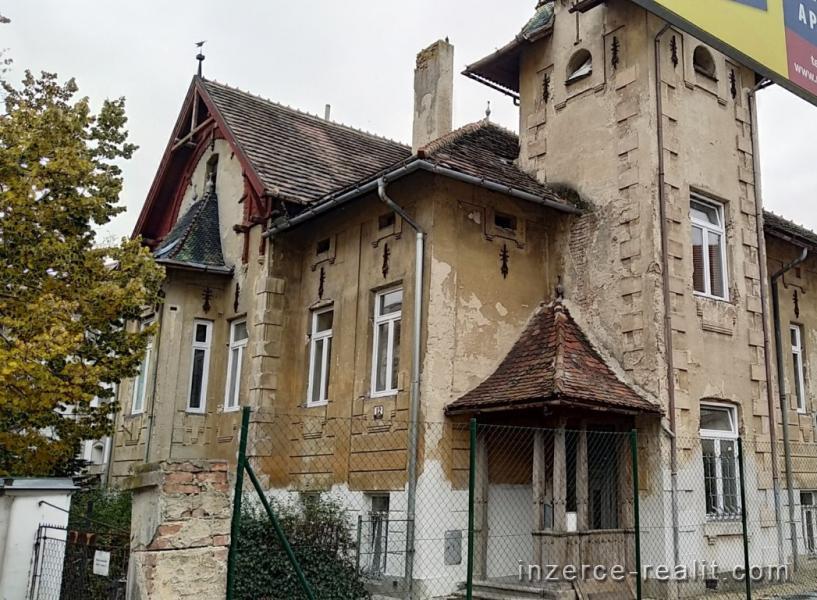 Prodej unikátní historické vily ve Znojmě